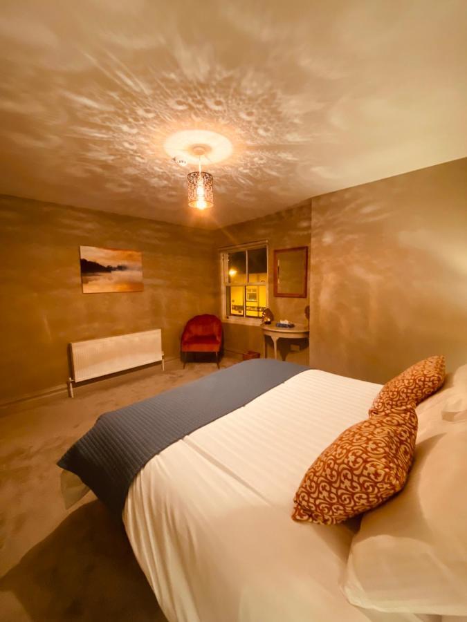 3 Bedroom Luxury Apartment Main Street Кашел Экстерьер фото